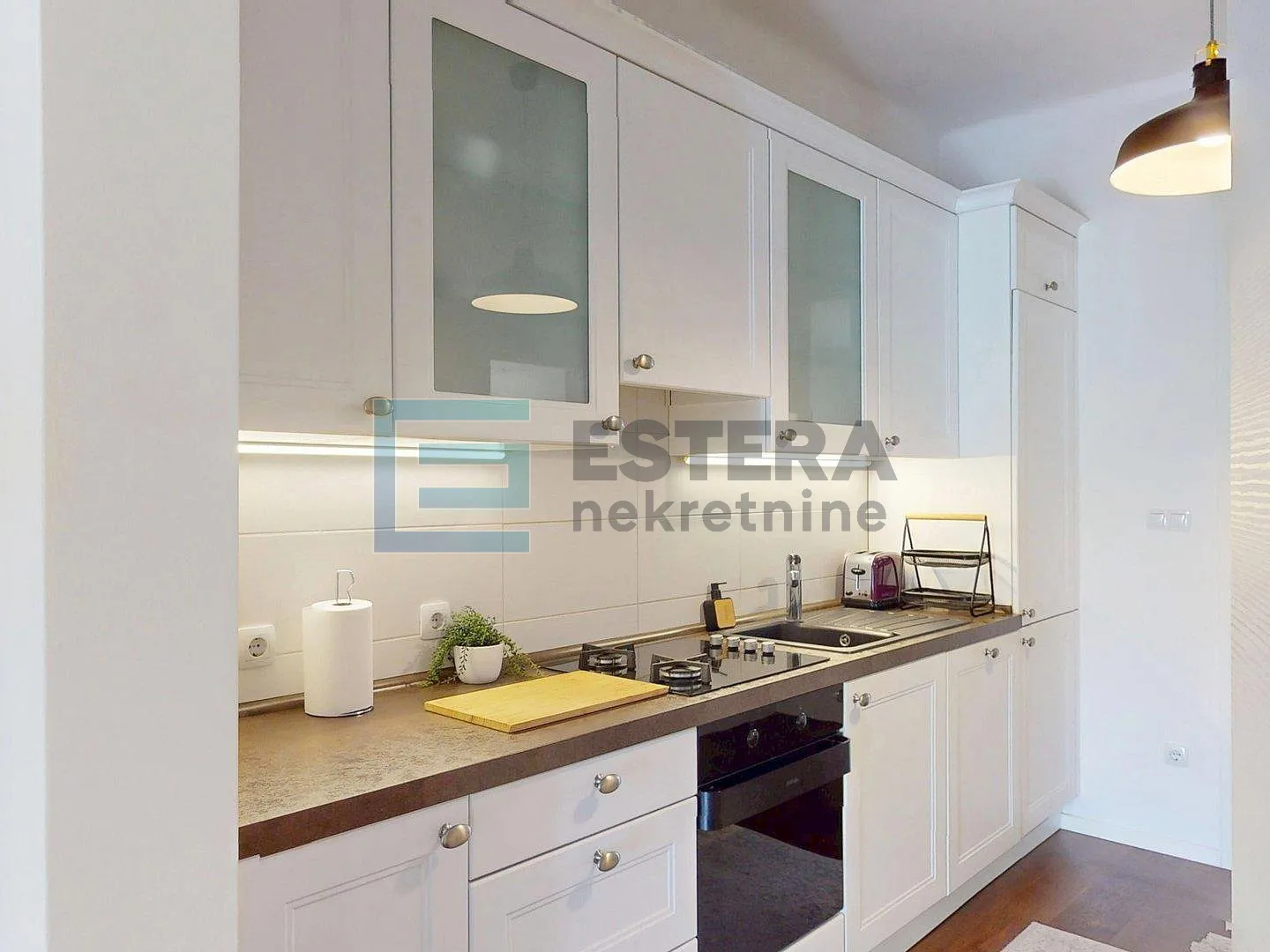 stan 64 m2 najam centar, primorska 2s, visoko prizemlje, balkon - slika 4