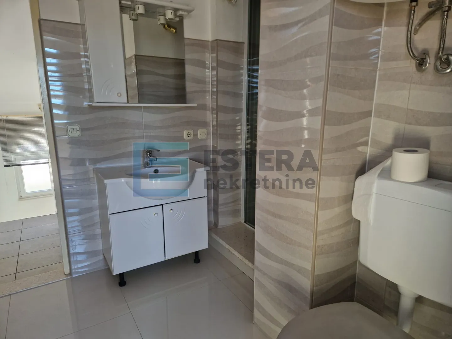 apartman 89 m2 prodaja vodice, 2. kat, 4s, parking - slika 12