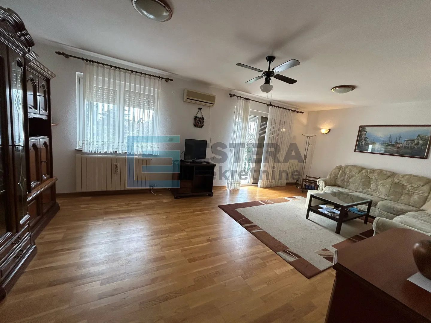 biograd prodaja kuća s pogledom na more 400 m2 - slika 11