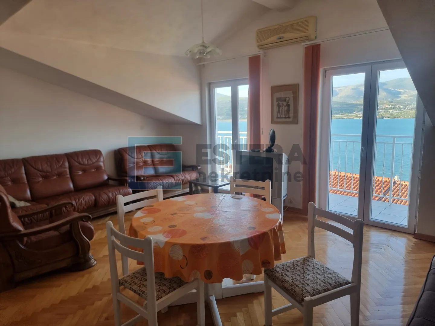 prodaja čiovo kuća s 5 apartmana 200 m od mora, otvoren pogled na more - slika 6