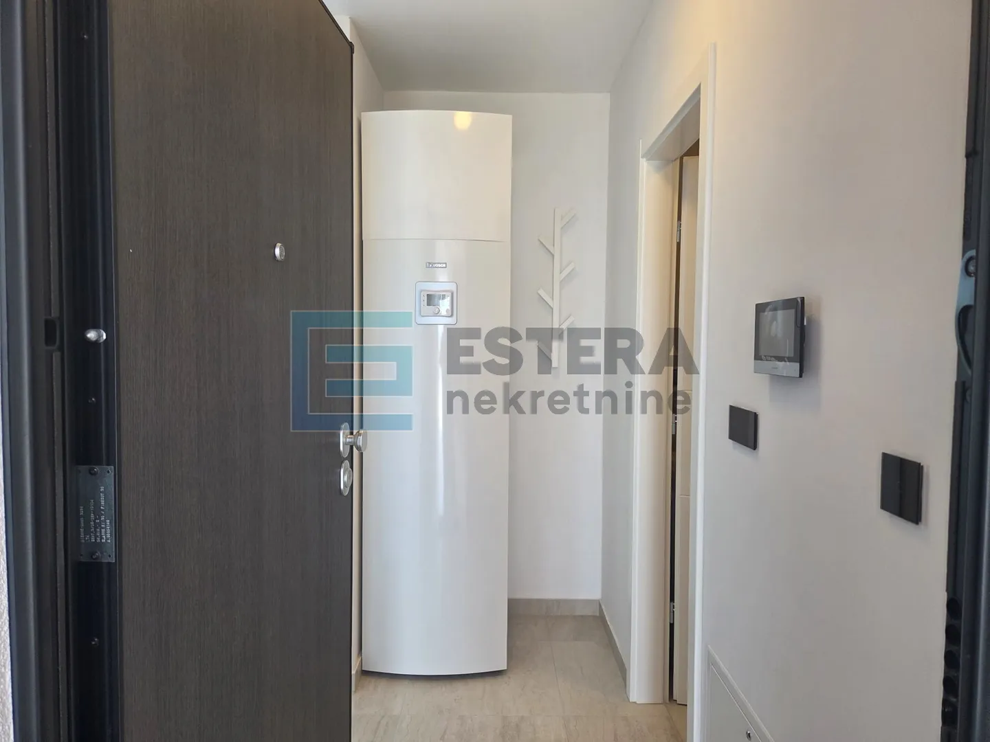 stan 40 m2 najam otok 2s, 3. kat, lift, vpm, terasa - slika 15