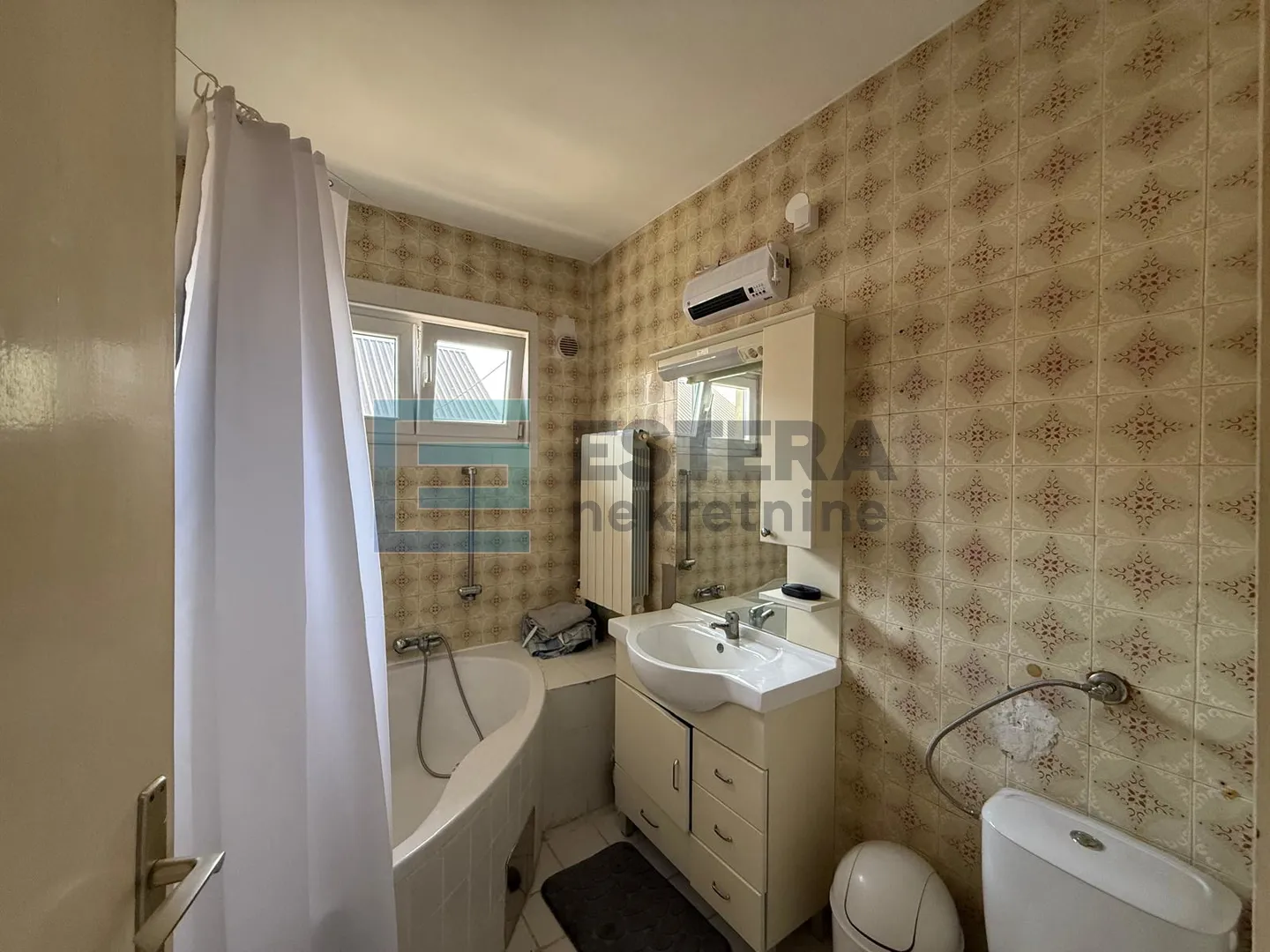 stambeno poslovna zgrade 600m2 prodaja caginec, zemljište 7430 m2 - slika 19