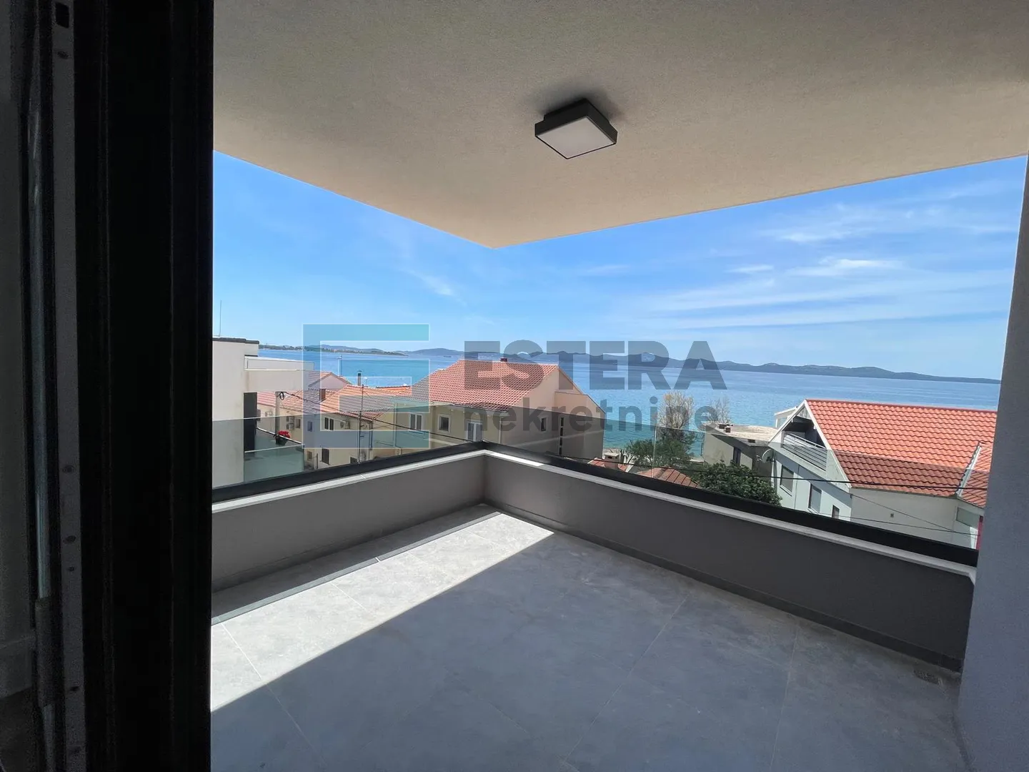 apartman 95 m2 prodaja diklo, zadar, 2. kat, 3s, 2 parkinga, 50 m od mora - slika 10