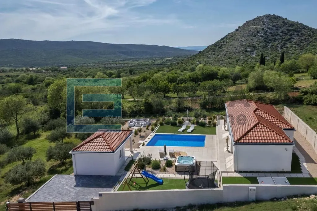 vila prodaja biogradsko zaleđe- odlična lokacija 120 m2, 859 m2 okuć. - slika 8