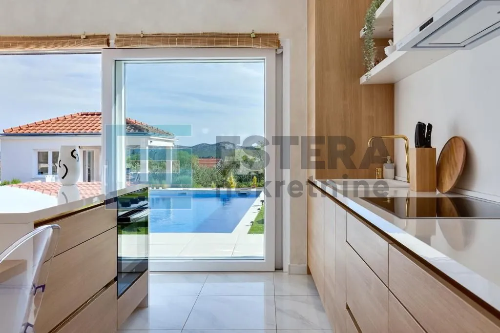 vila prodaja biogradsko zaleđe- odlična lokacija 120 m2, 859 m2 okuć. - slika 22