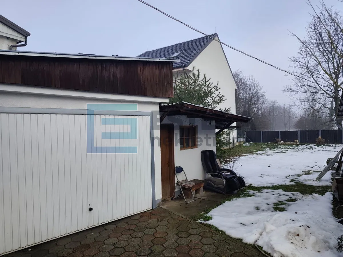 stan 142.22 m2 varaždin (centar) + garaža - slika 12