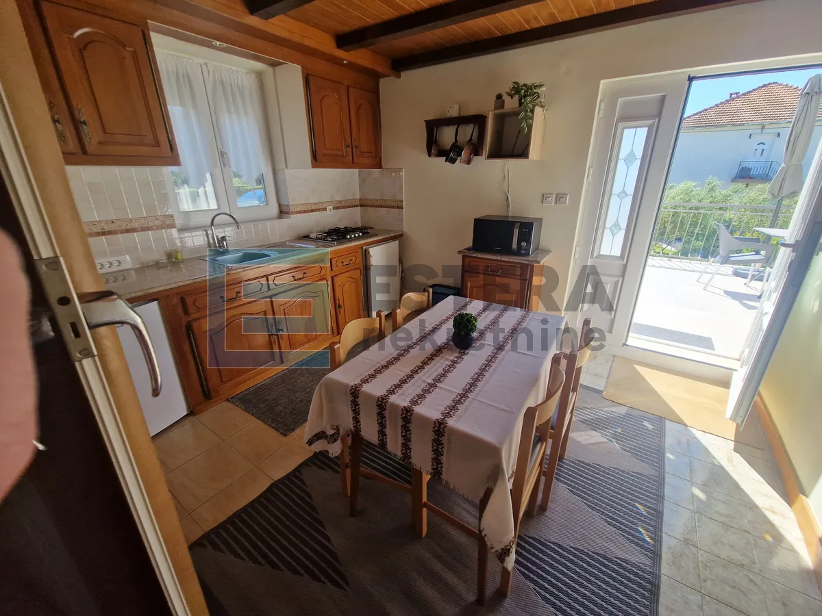 kuća 222 m2 + 82 m2 prodaja biograd na moru, kuća s garažom i pomoćnim objektom, - slika 21