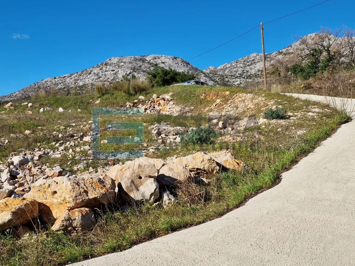 prodaja građevinskog zemljišta starigrad 10624 m2 1. red do mora - slika 7