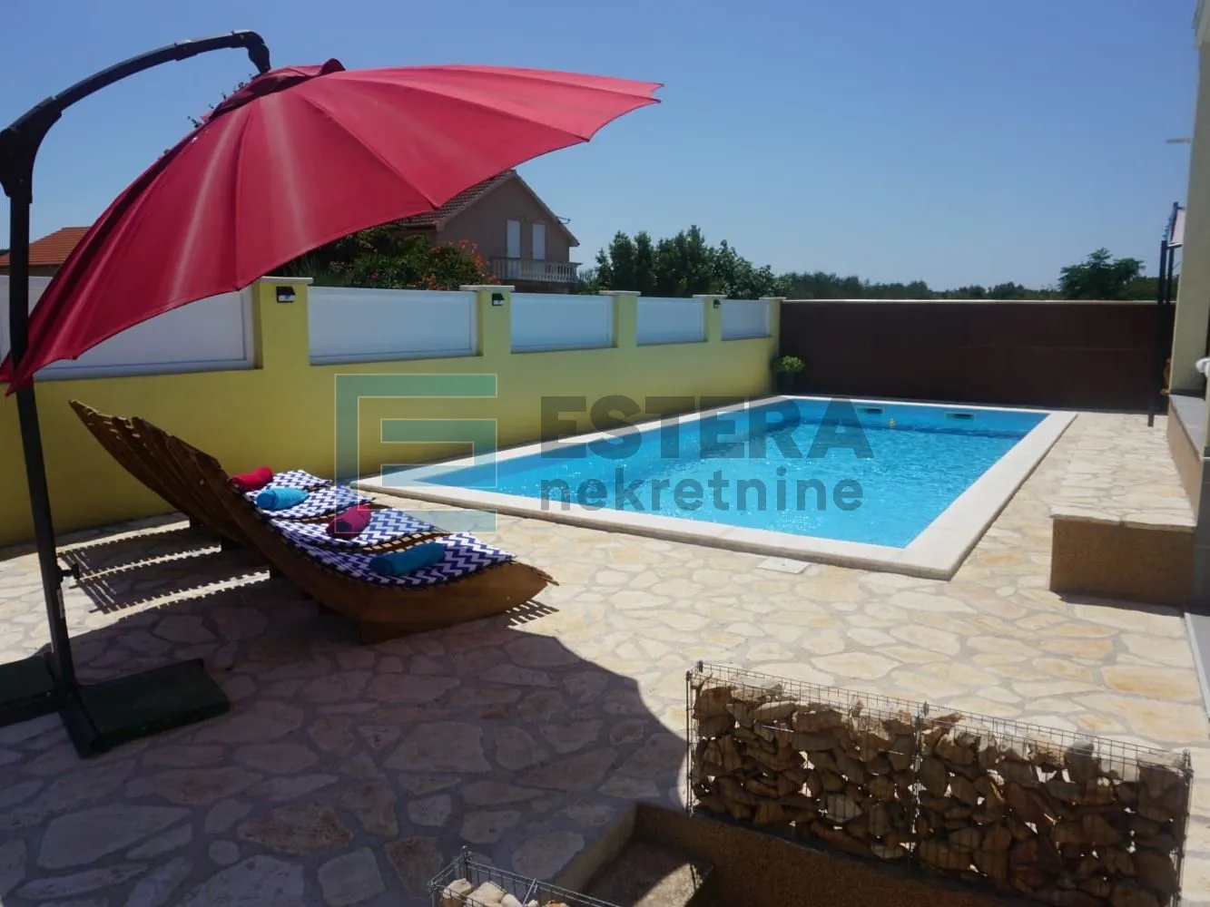 prodaja kuća sa bazenom polača, 150 m2 - slika 4