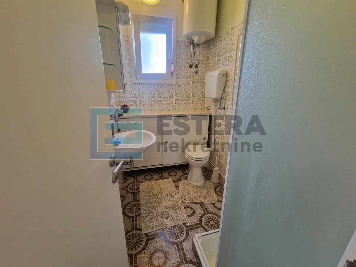 kuća 222 m2 + 82 m2 prodaja biograd na moru, kuća s garažom i pomoćnim objektom, - slika 32