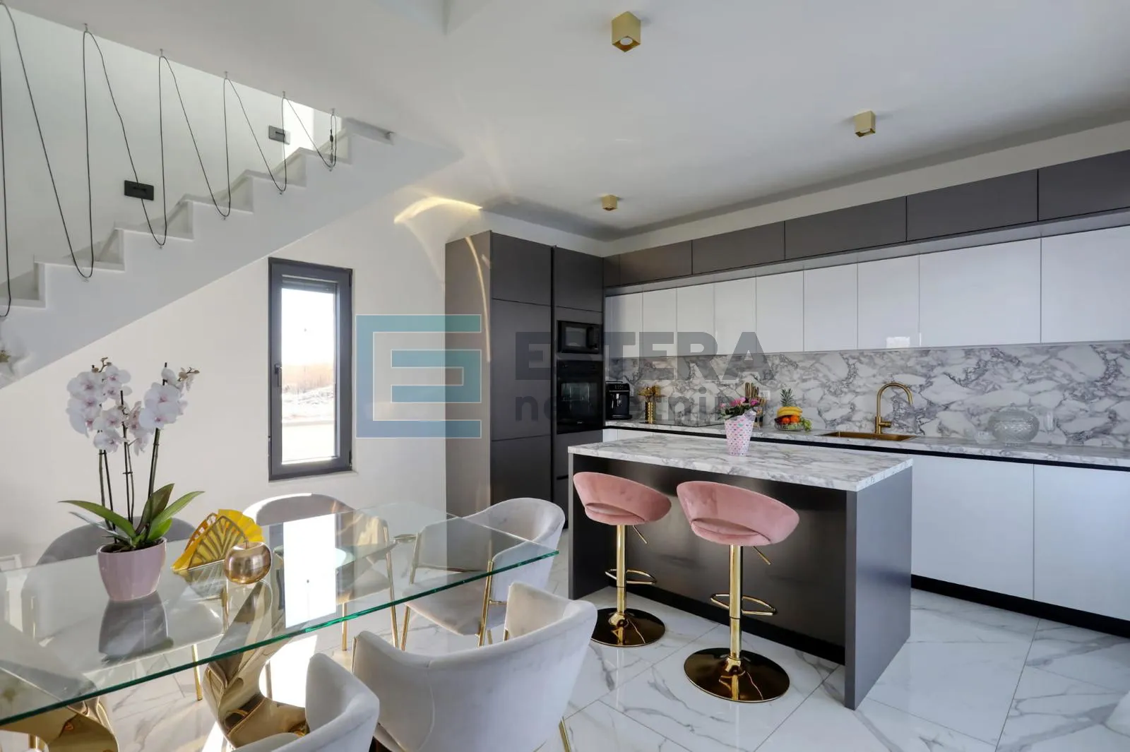 luksuzna vila prodaja privlaka, 200 m2, bazen - slika 13