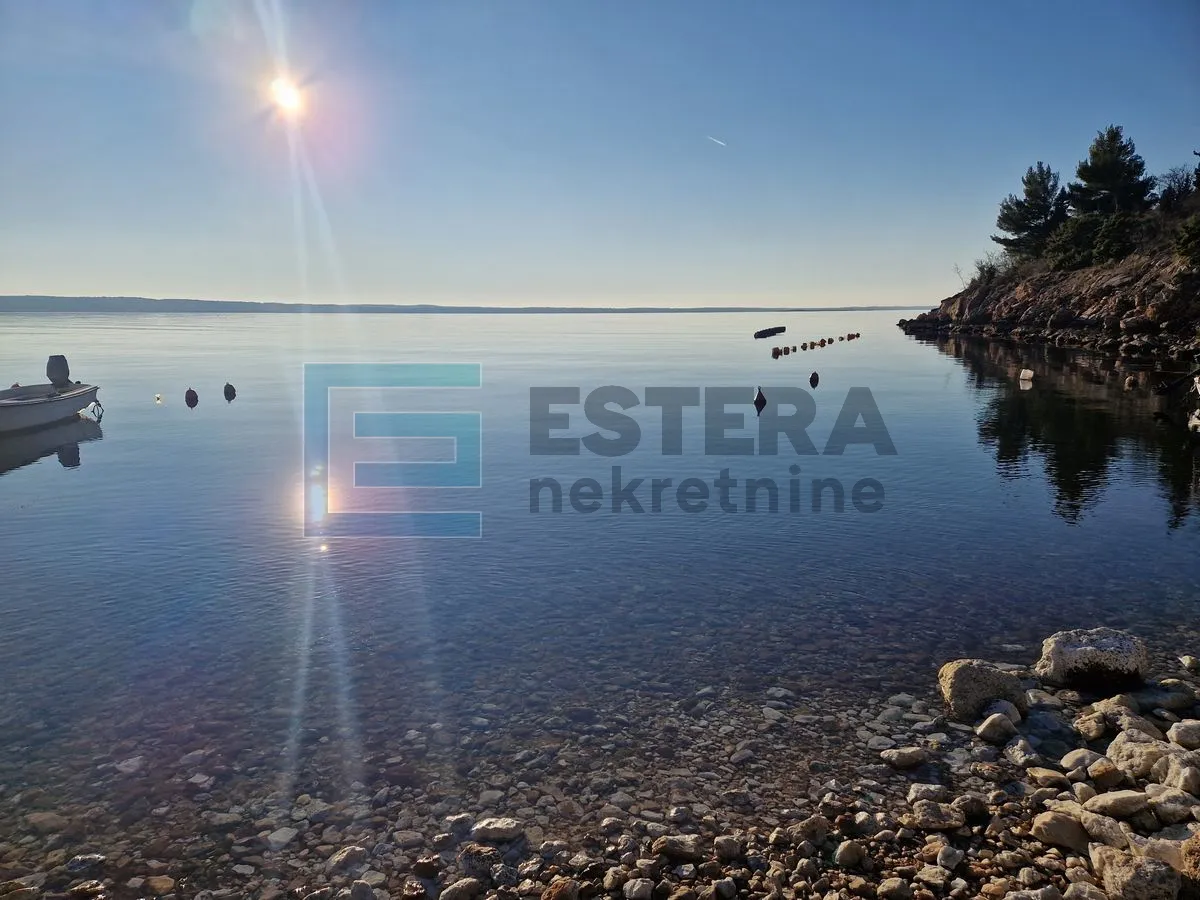 prodaja građevinskog zemljišta starigrad 10624 m2 1. red do mora - slika 4