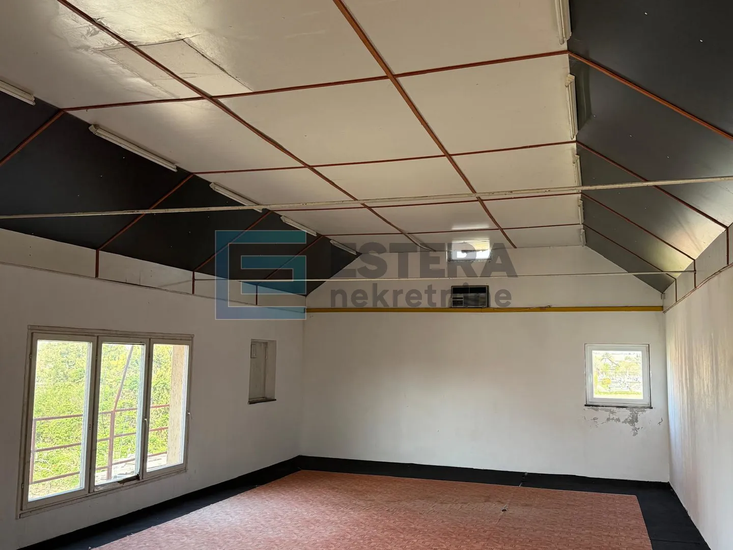 stambeno poslovna zgrade 600m2 prodaja caginec, zemljište 7430 m2 - slika 22