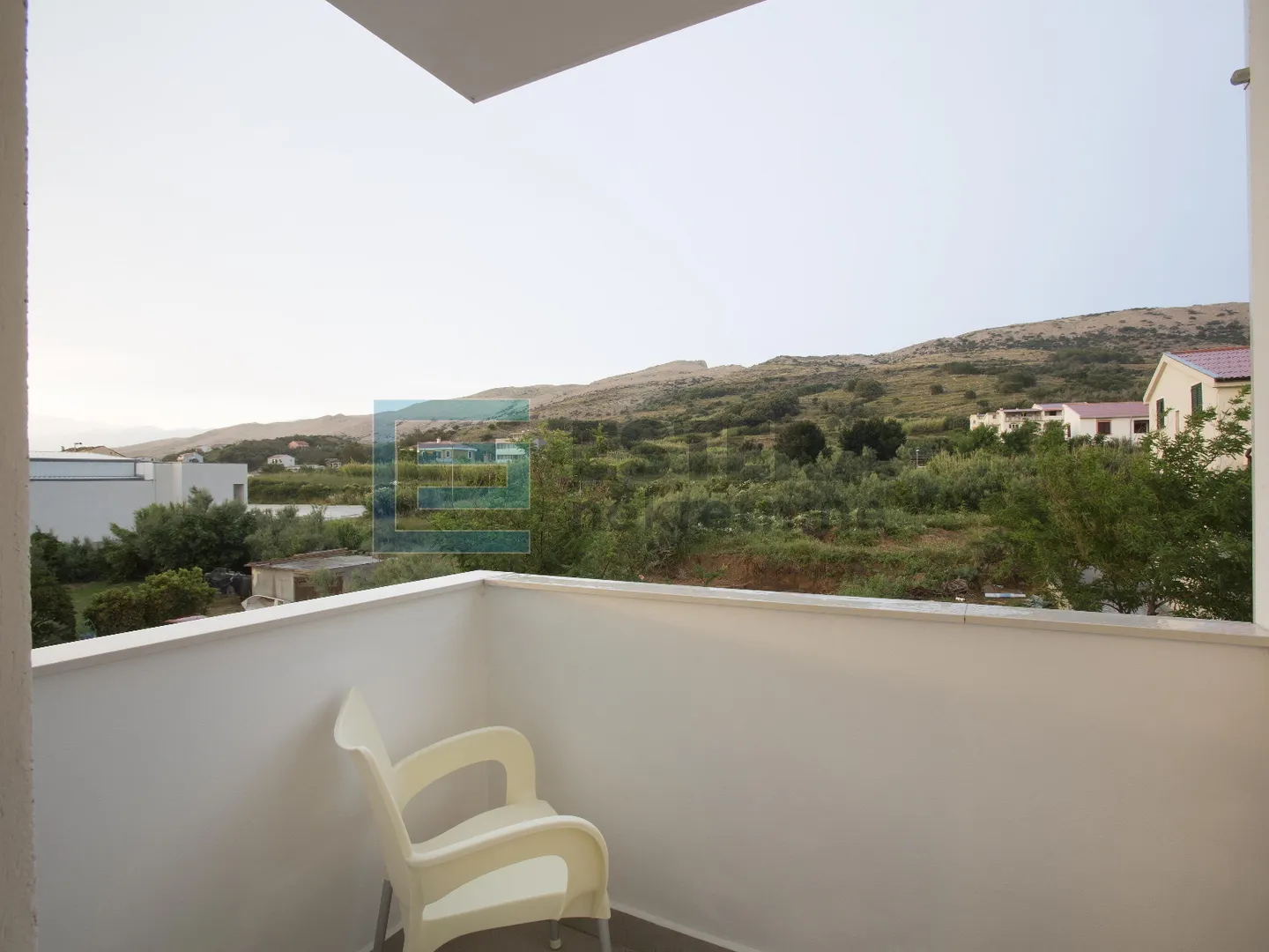 prodaja boutique hotel 18 soba, 4*, pag, pogled na more, 150 m od mora - slika 15