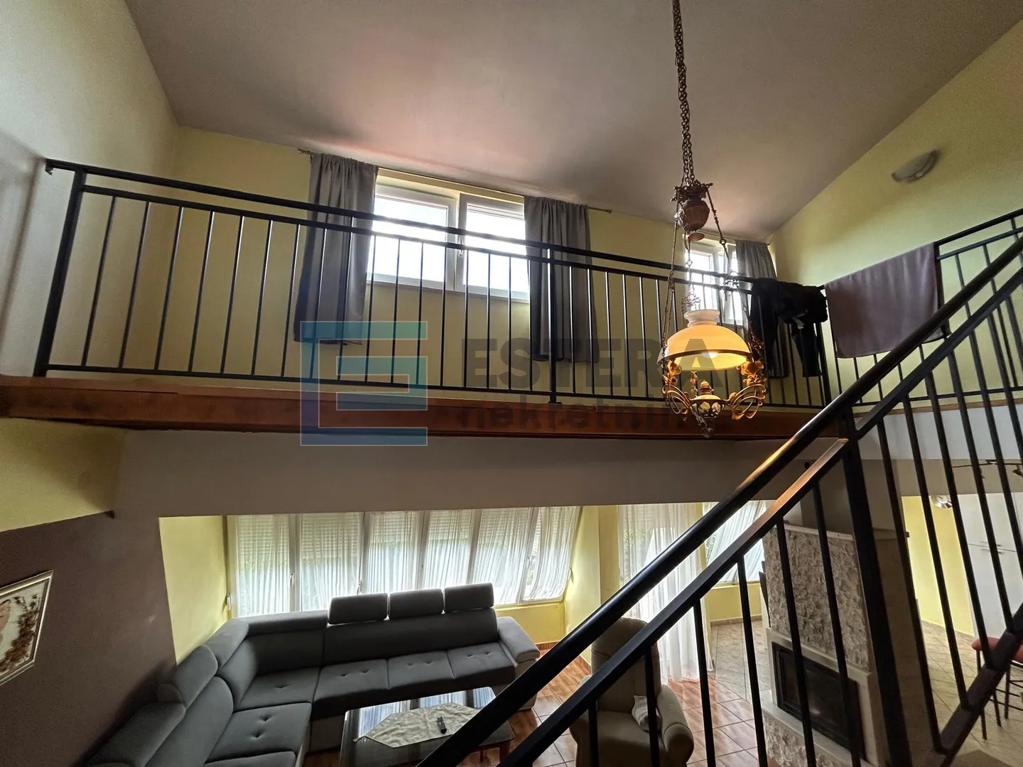 kuća s bazenom i velikom okućnicom prodaja blizina zadra - slika 25