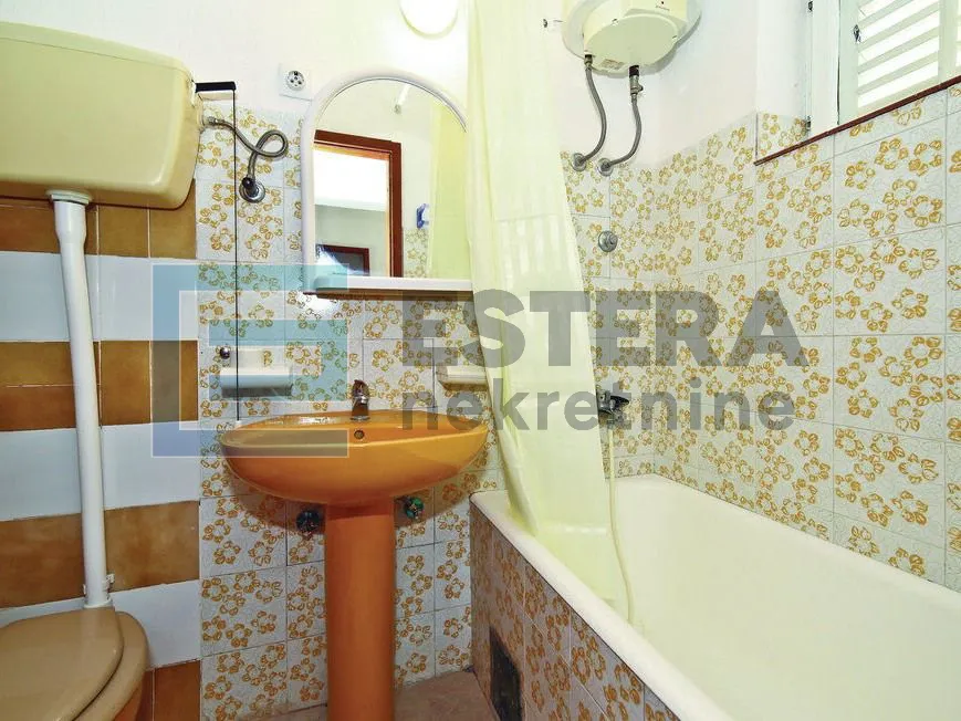prodaja čiovo kuća s 5 apartmana 200 m od mora, otvoren pogled na more - slika 15
