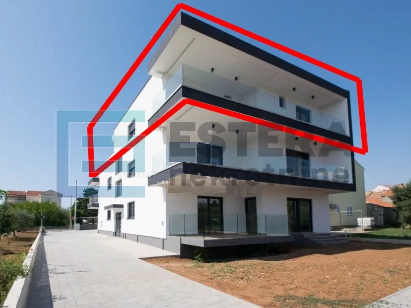 apartman penthouse 116 m2 prodaja privlaka, 4s, 2. kat, terasa, balkon, parking, 150 m od mora - slika 2