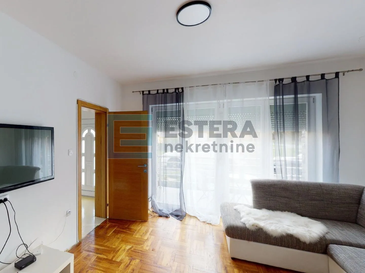 kuća prodaja križevci 220 m2 - slika 8