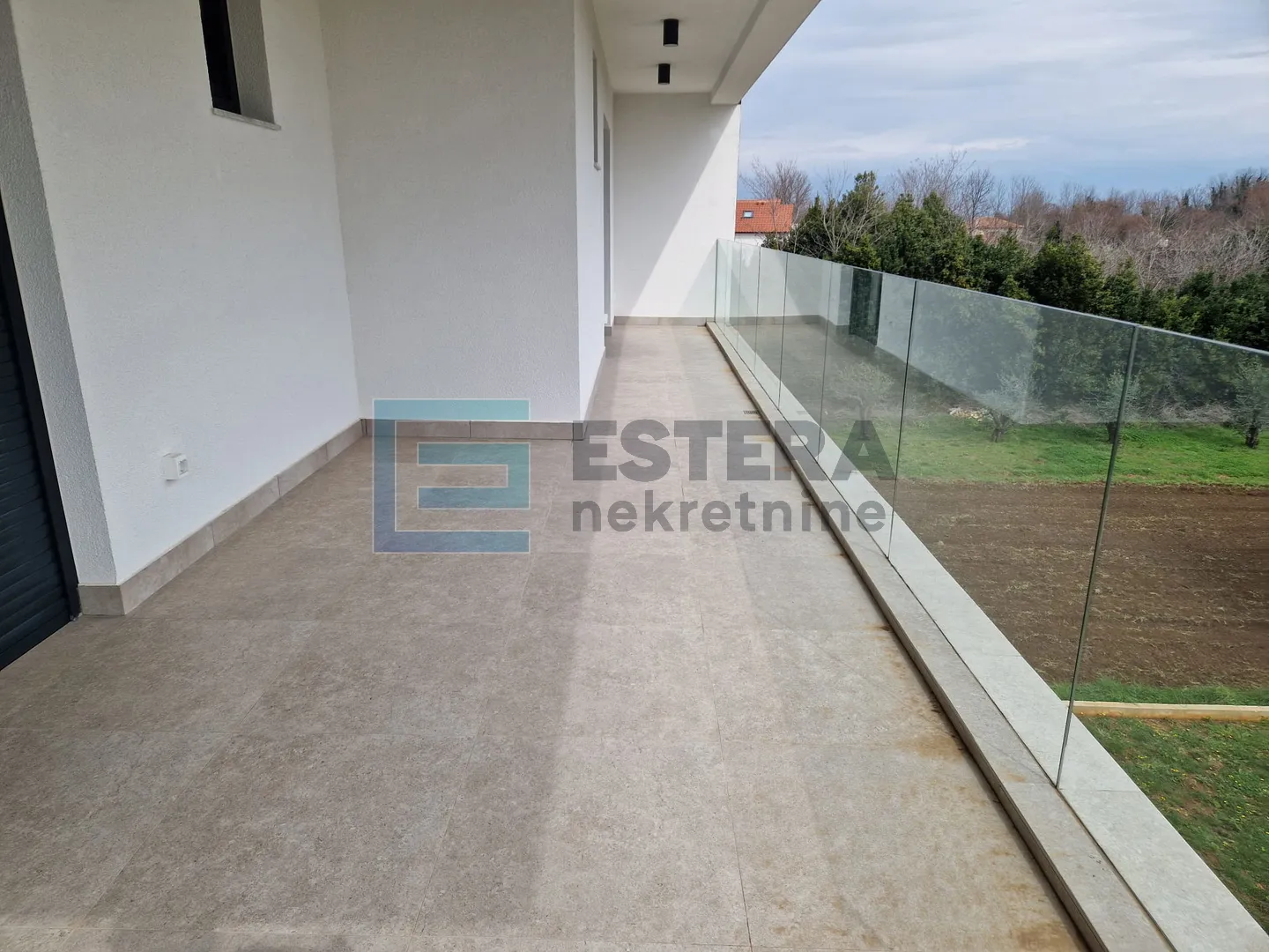 apartman penthouse 116 m2 prodaja privlaka, 4s, 2. kat, terasa, balkon, parking, 150 m od mora - slika 12