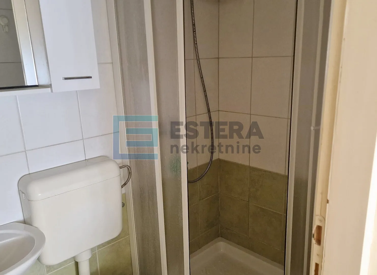 kuća prodaja vir, 4 apartmana, 148 m2, 60 m od mora - slika 12