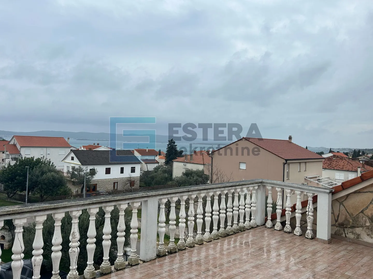biograd prodaja kuća s pogledom na more 400 m2 - slika 30