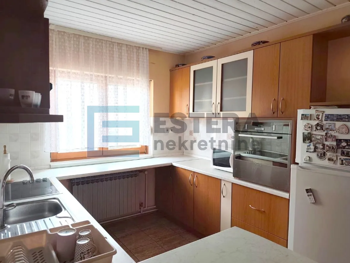 kuća prodaja, varaždin (hallerova aleja) top lokacija, 309,78 m2 - slika 16