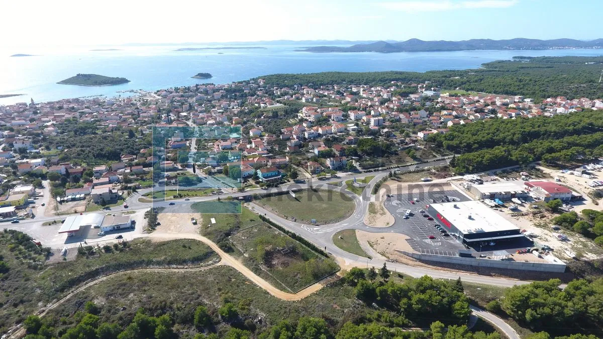 prodaja građevinsko poslovno zemljište 2464 m2 pakoštane - slika 3