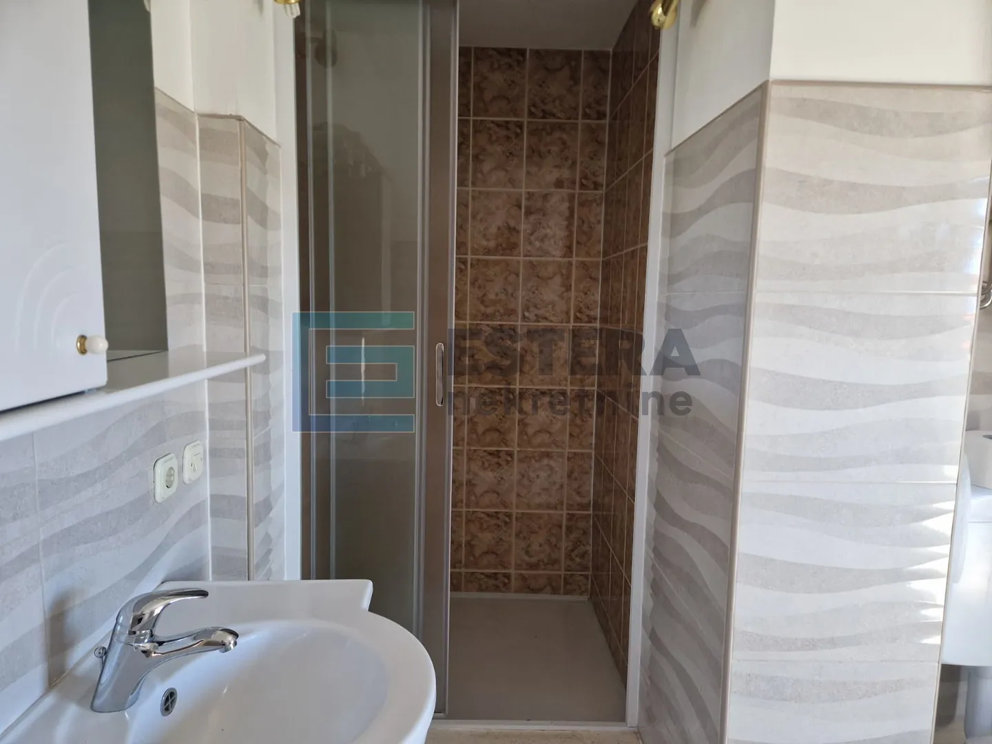 apartman 89 m2 prodaja vodice, 2. kat, 4s, parking - slika 13