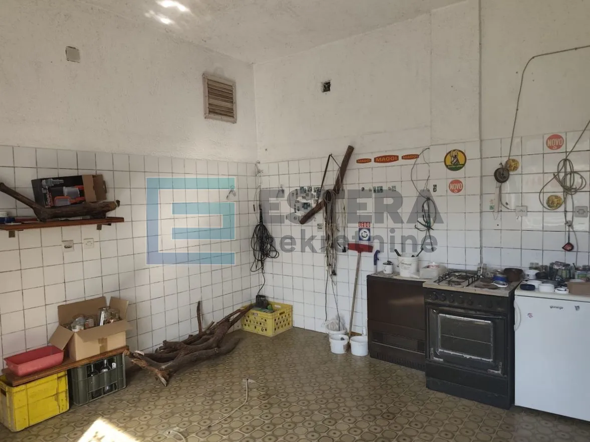 stambeno-poslovni objekt prodaja 275 m2 topličica - slika 18