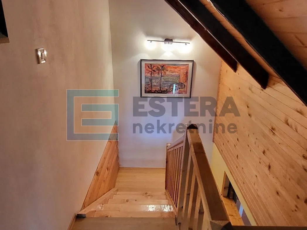 prodaja drvena kuća, pustodol, bazen, plantaža borovnica, 5430 m2 - slika 13