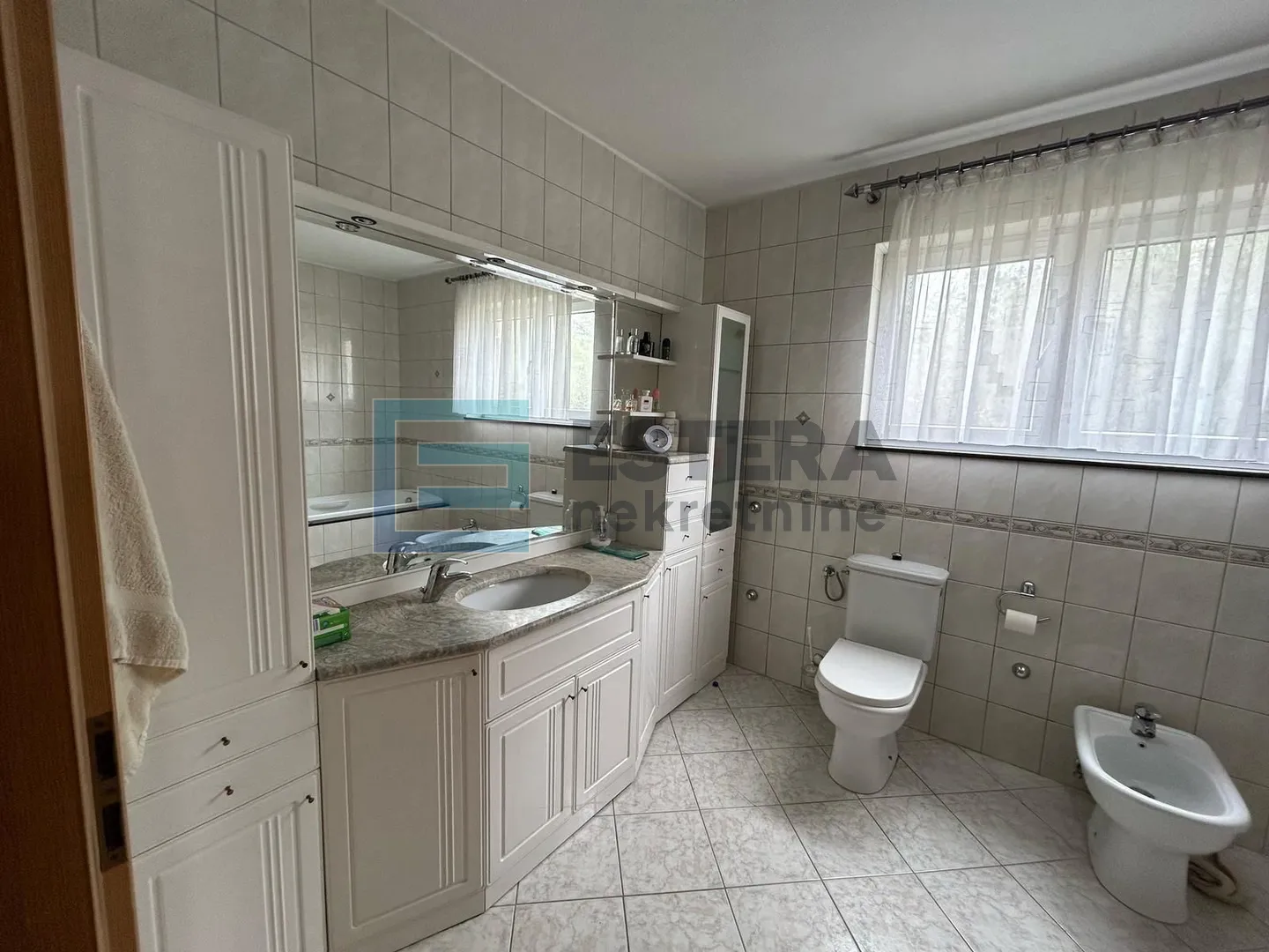 biograd prodaja kuća s pogledom na more 400 m2 - slika 23