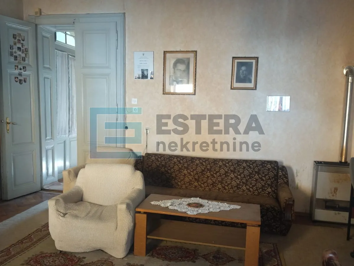 Stan PRODAJA Varaždin, 153 m2 Centar, 3s, 1. kat, za adaptaciju