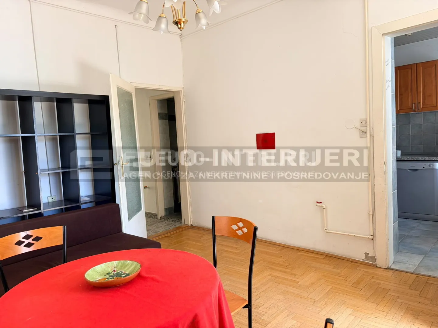 zagreb, pantovčak, dvosoban stan, 60 m² + balkon - slika 4