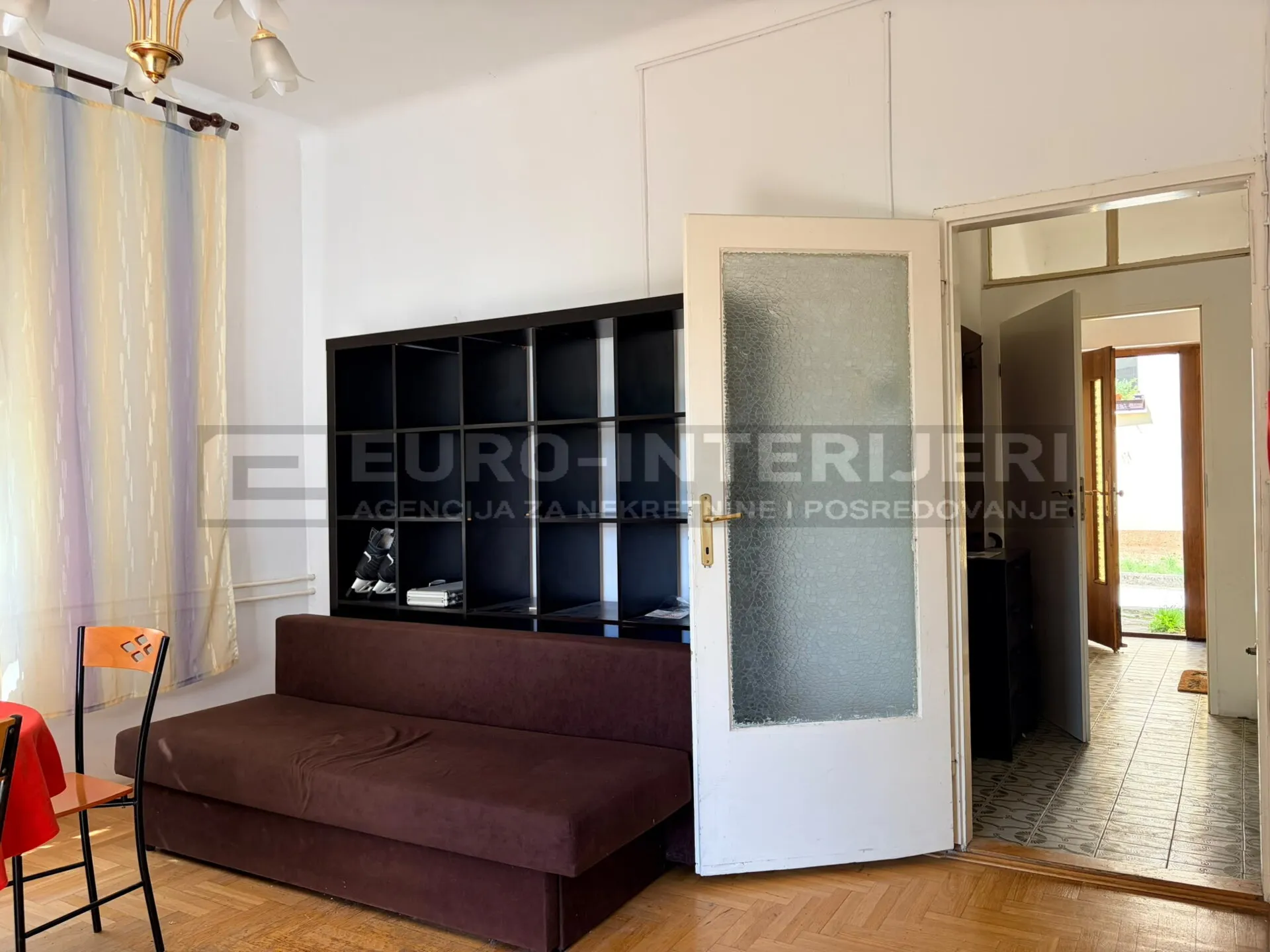 zagreb, pantovčak, dvosoban stan, 60 m² + balkon - slika 6