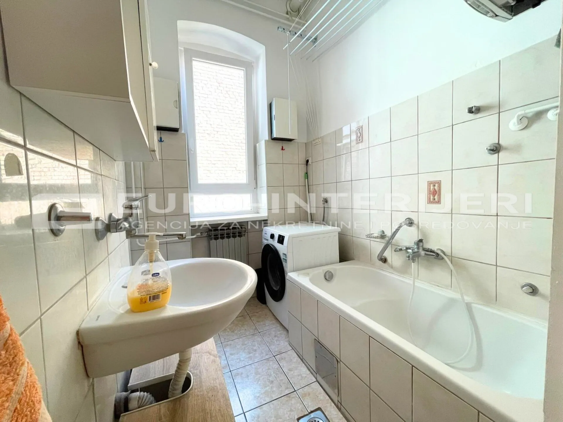 zagreb centar palmotićeva ul. četverosoban stan 100 m² balkon najam - slika 19