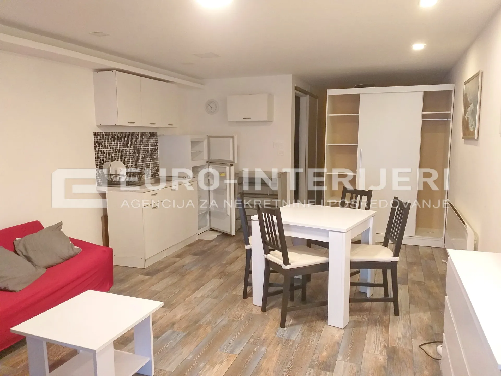 urbana vila s tri stana: zagreb kustošija, površine 140 m² - slika 6