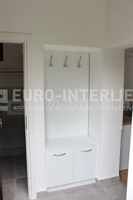 stan za najam - trokut novouređen površine 45 m2 - slika 7