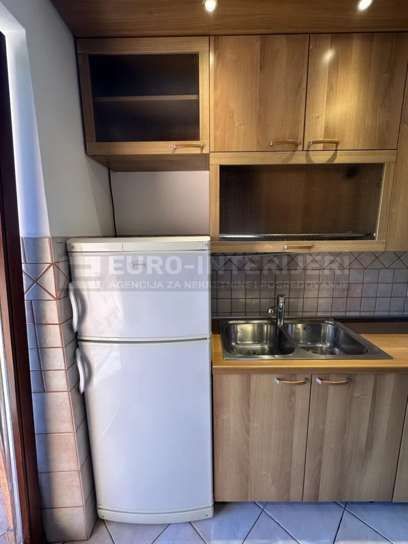 trnje, najam - trosoban stan 75 m². bez provizije! - slika 3