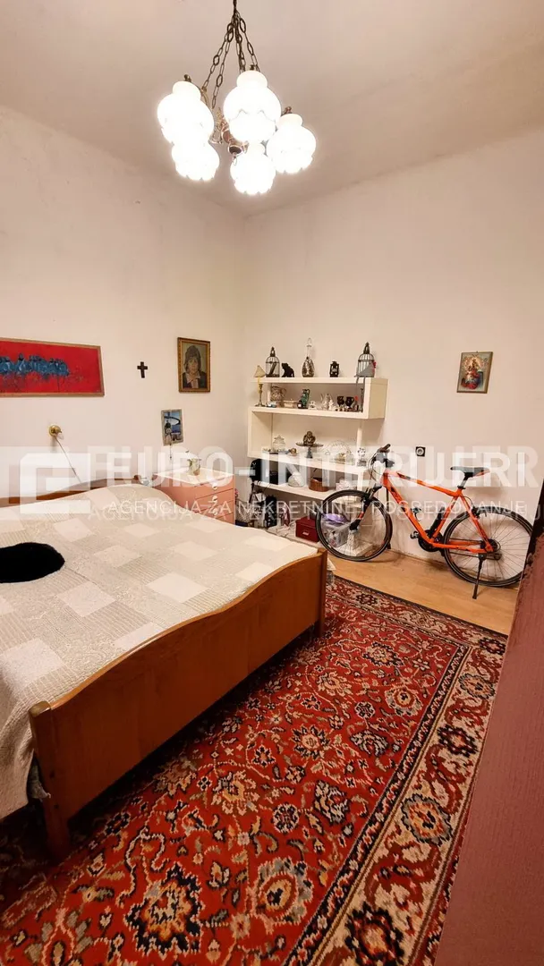 zagreb, centar, gundulićeva ul., dva stamb. objekta ukupno 58 m² - slika 12