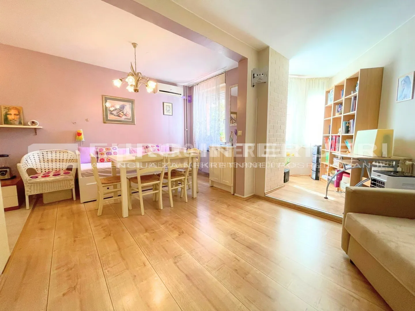 zagreb, malešnica, uređena garsonijera 34 m² lift ostava - slika 2