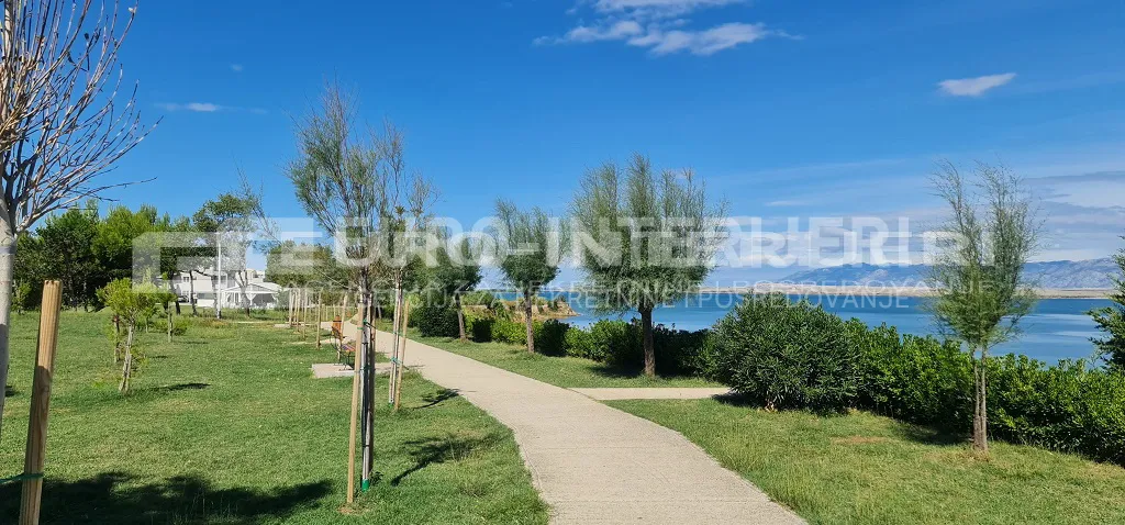 građevinsko zemljište sabunike, neposredno uz more pov. 1.091 m² - slika 8