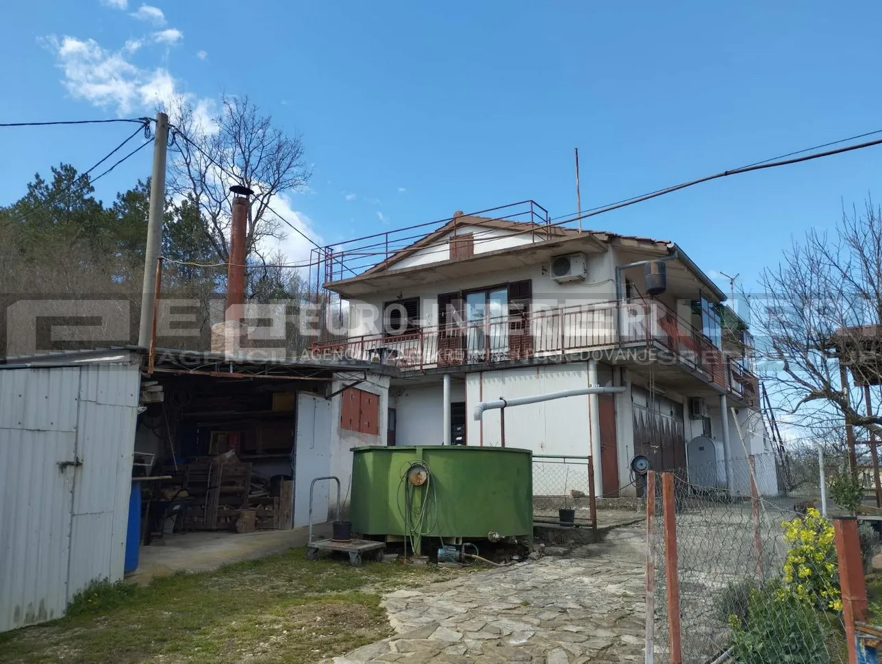 prodajemo kuću u istri - okolica buzeta s dvorištem i voćnjakom - slika 11