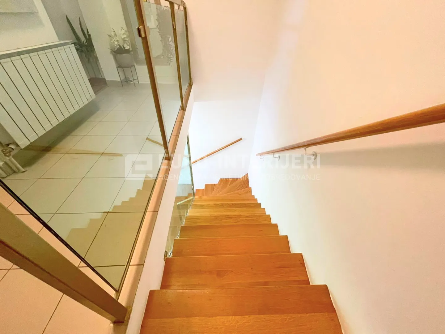 zagreb, borčec, dvoetažan četverosoban stan 116 m2 s privatnim vrtom 390 m2 + 2 pm - slika 21