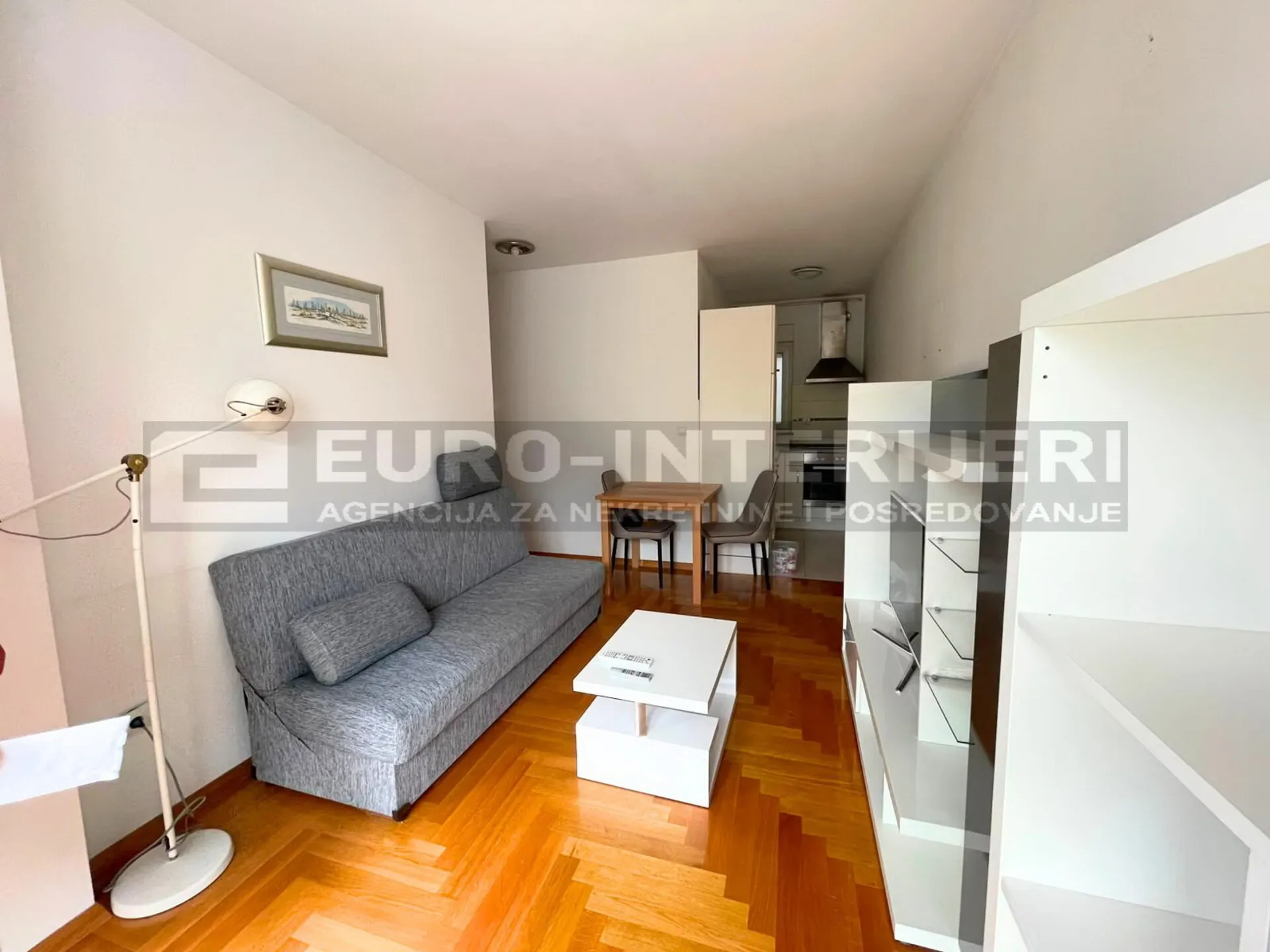 zagreb jarun vogrinec ul. dvosoban stan 47,52 m² + pm - slika 1