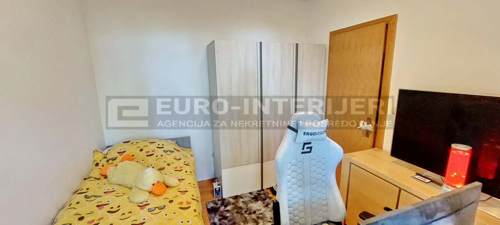 perjavica ul. dominika mandića četverosoban stan nkp 99m² s 2 pm - slika 9