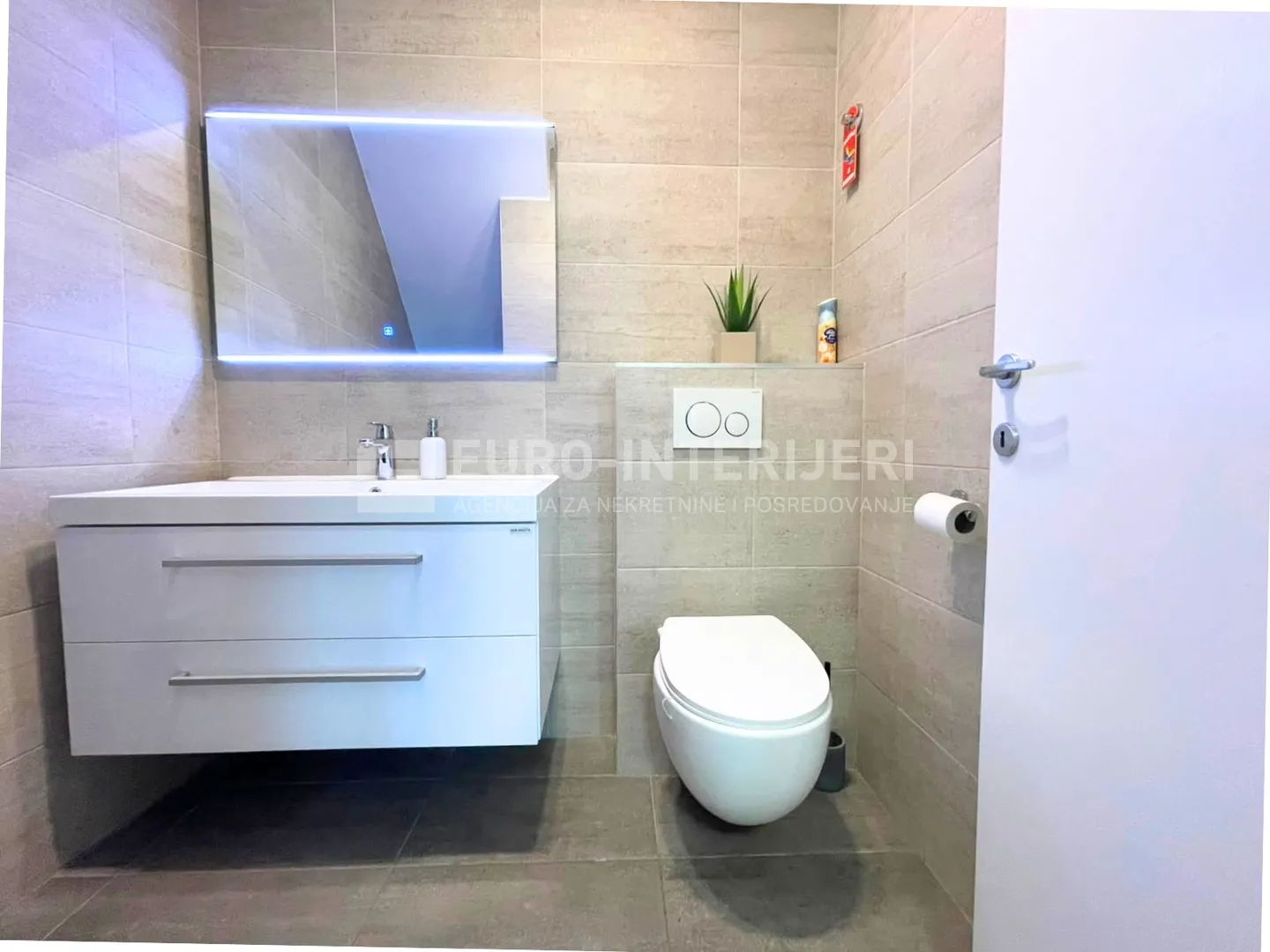 zagreb, borčec, dvoetažan četverosoban stan 116 m2 s privatnim vrtom 390 m2 + 2 pm - slika 11