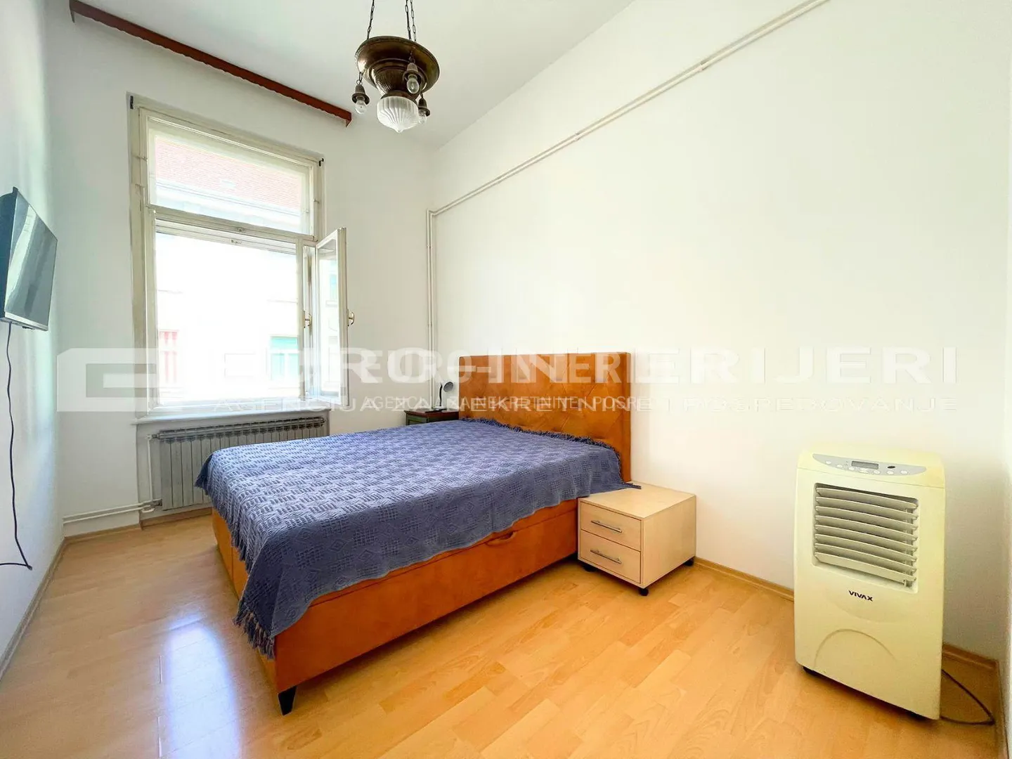 zagreb centar palmotićeva ul. četverosoban stan 100 m² balkon - slika 11