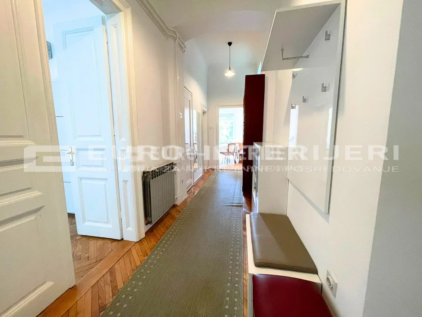 zagreb centar palmotićeva ul. četverosoban stan 100 m² balkon - slika 8