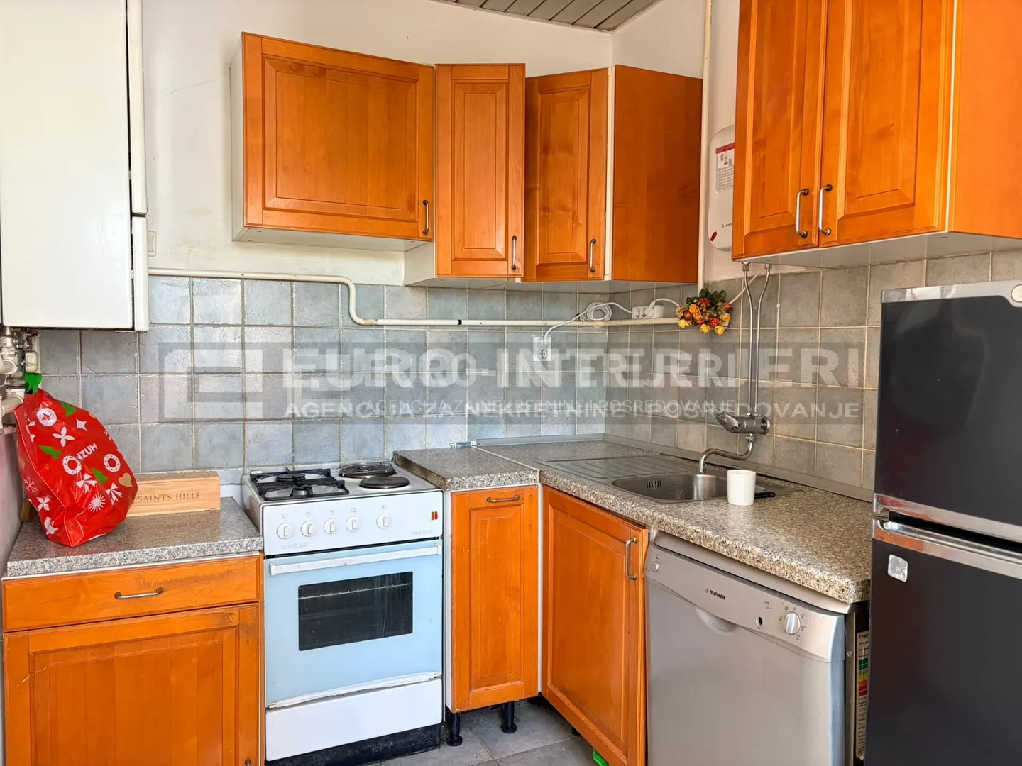 zagreb, pantovčak, dvosoban stan, 60 m² + balkon - slika 7