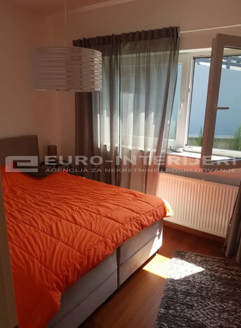 urbana vila s tri stana: zagreb kustošija, površine 140 m² - slika 15